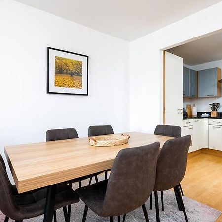 Lovely 2 Bedroom Apartment With Balcony Dublin Kültér fotó