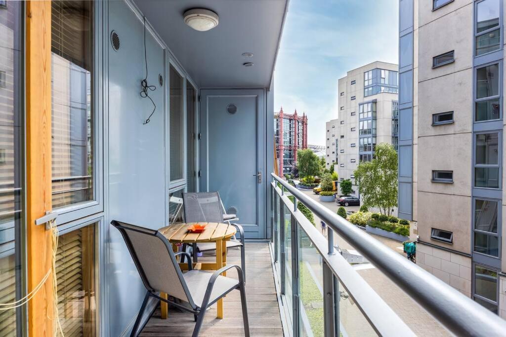 Lovely 2 Bedroom Apartment With Balcony Dublin Kültér fotó