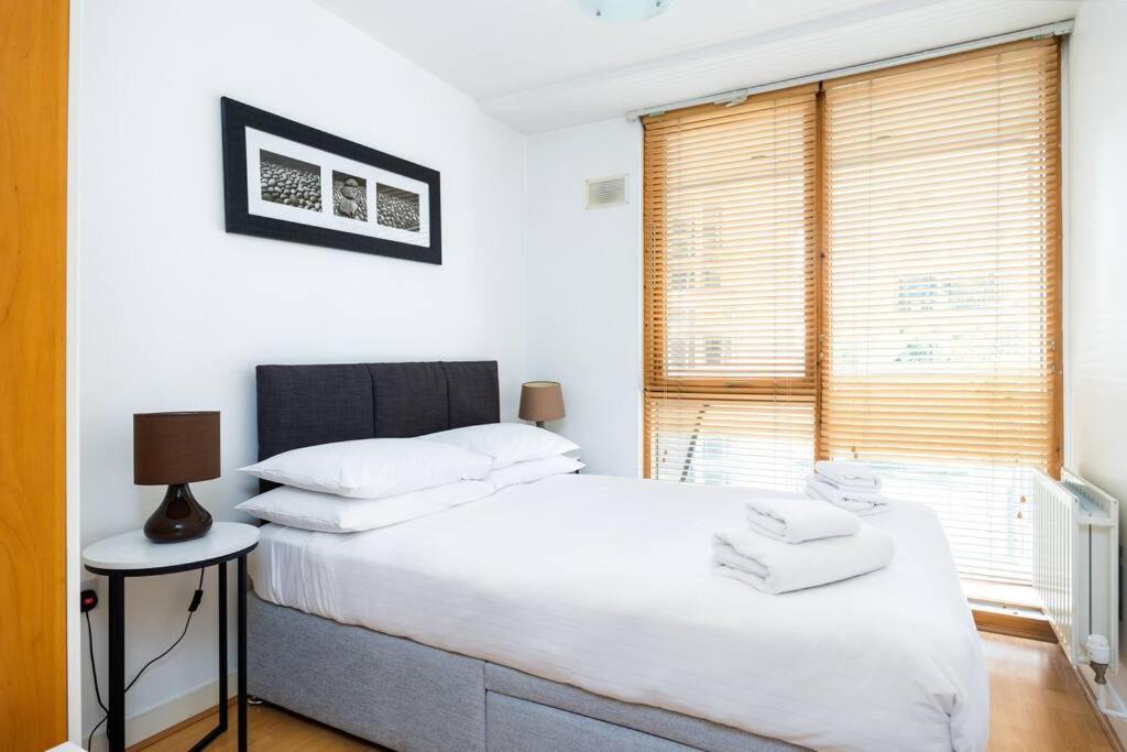 Lovely 2 Bedroom Apartment With Balcony Dublin Kültér fotó