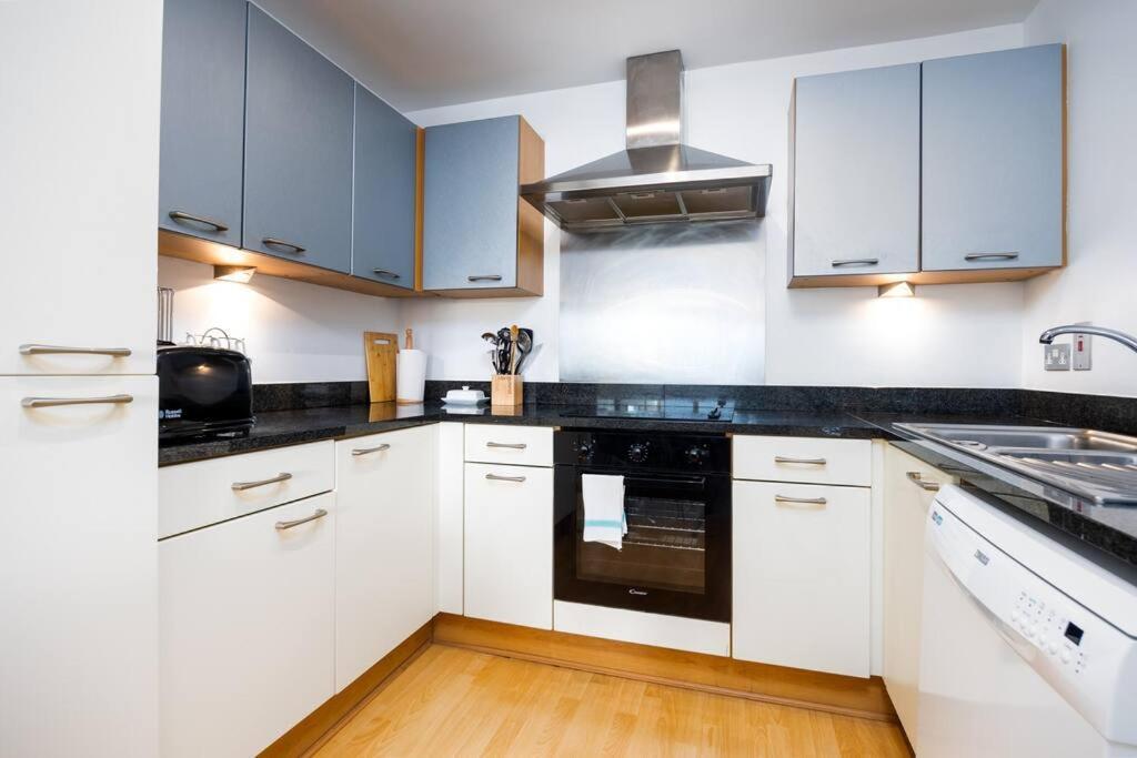 Lovely 2 Bedroom Apartment With Balcony Dublin Kültér fotó